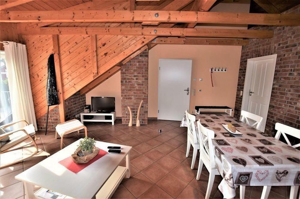 Ostseeliebe-Oben-Links-2-Kk-H Hohwacht Luaran gambar