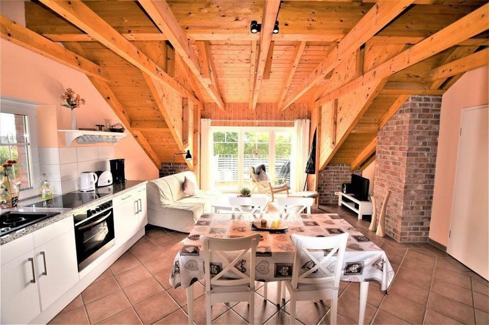 Ostseeliebe-Oben-Links-2-Kk-H Hohwacht Luaran gambar